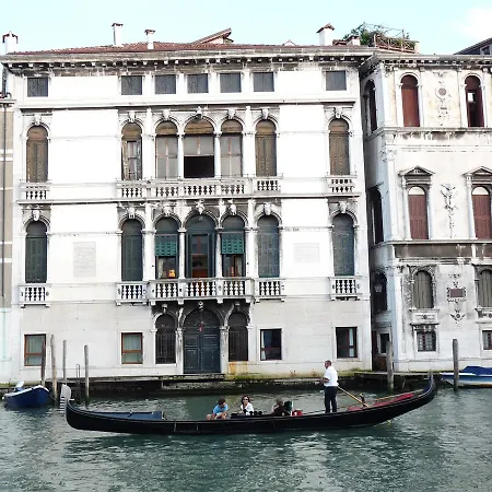 Ca' Mocenigo *